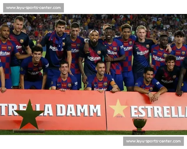 冰球半决赛赛程激荡人心，激情碰撞，谁能脱颖而出